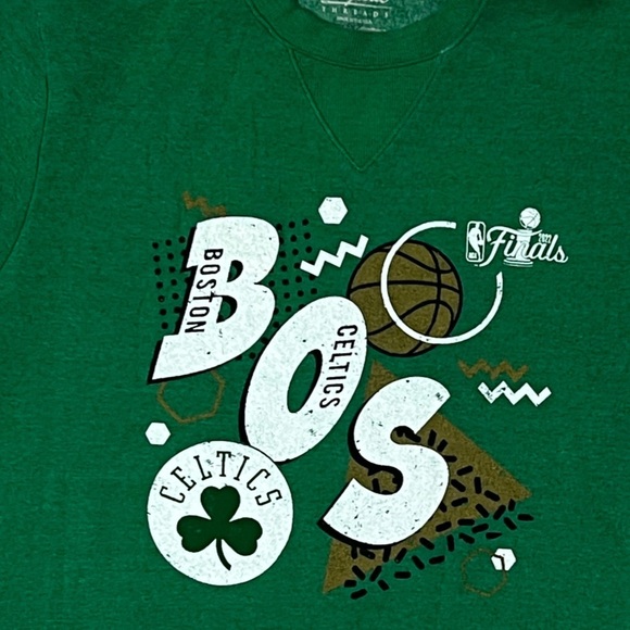 Boston Celtics 2022 NBA Basketball Crewneck Majestic Green Pullover Sweatshirt - Picture 2 of 6